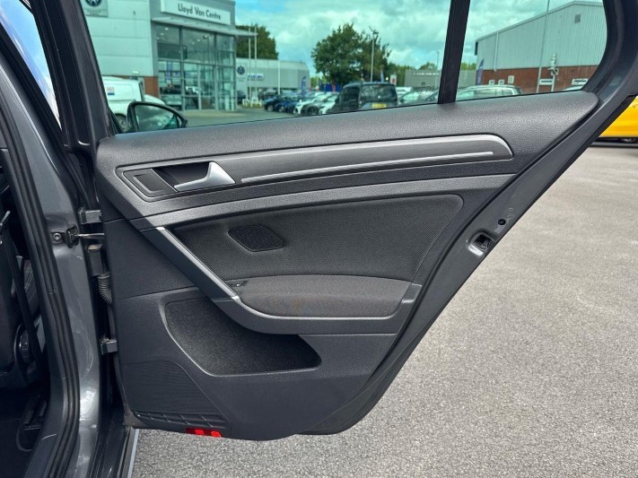 2020 (20) VOLKSWAGEN GOLF 2.0 TSI 245 GTI Performance 5dr DSG 5700038