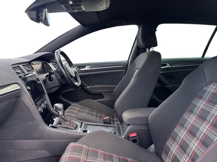 2020 (20) VOLKSWAGEN GOLF 2.0 TSI 245 GTI Performance 5dr DSG 5699984