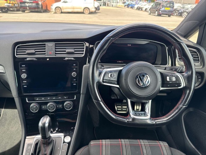 2020 (20) VOLKSWAGEN GOLF 2.0 TSI 245 GTI Performance 5dr DSG 5700001