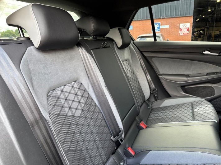 2023 (73) VOLKSWAGEN GOLF 1.5 TSI R-Line 5dr 5682057