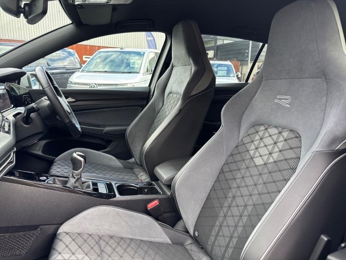 2023 (73) VOLKSWAGEN GOLF 1.5 TSI R-Line 5dr 5682058