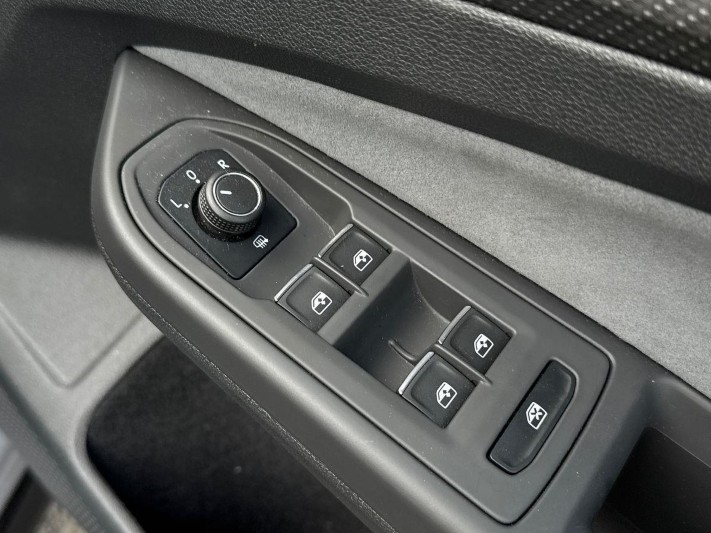 2023 (73) VOLKSWAGEN GOLF 1.5 TSI R-Line 5dr 5682038