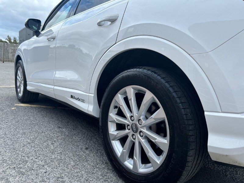 2020 (69) AUDI Q3 35 TDI Quattro Sport 5dr 5718159