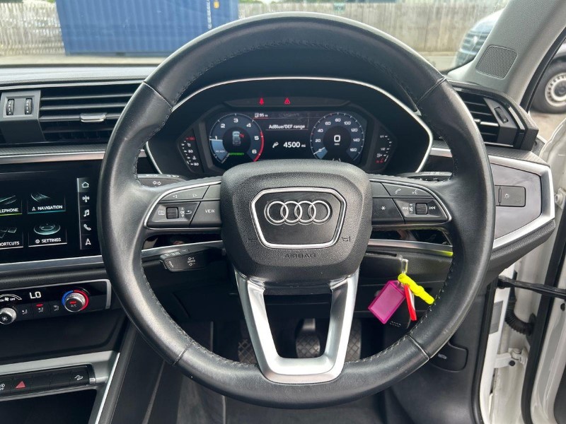 2020 (69) AUDI Q3 35 TDI Quattro Sport 5dr 5718141