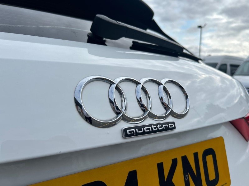 2020 (69) AUDI Q3 35 TDI Quattro Sport 5dr 5718165