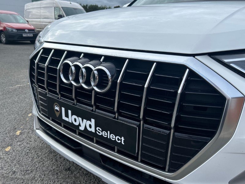 2020 (69) AUDI Q3 35 TDI Quattro Sport 5dr 5718161