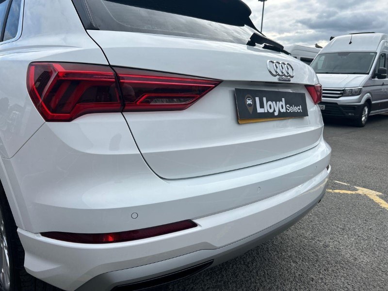 2020 (69) AUDI Q3 35 TDI Quattro Sport 5dr 5718164