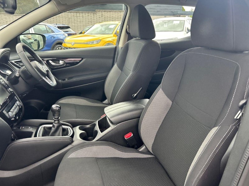 2021 (70) NISSAN QASHQAI 1.3 DiG-T Acenta Premium 5dr 5716327