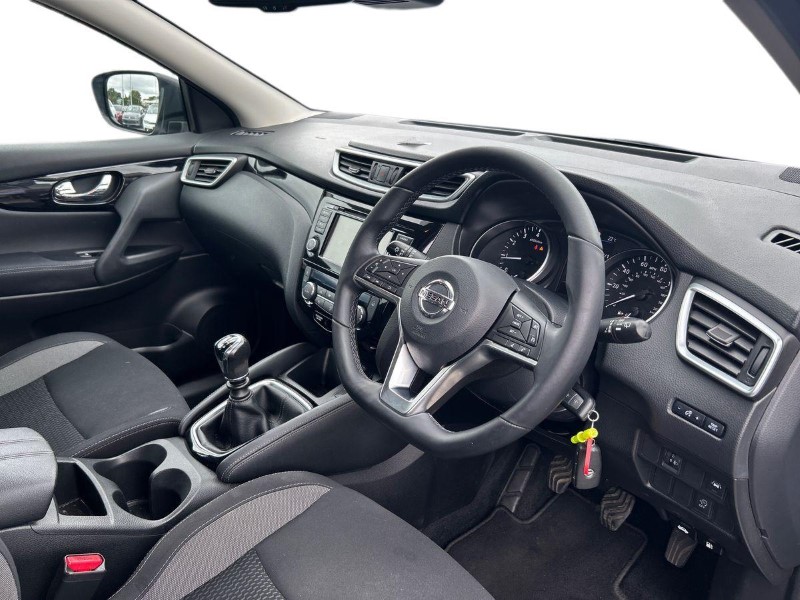 2021 (70) NISSAN QASHQAI 1.3 DiG-T Acenta Premium 5dr 5716317