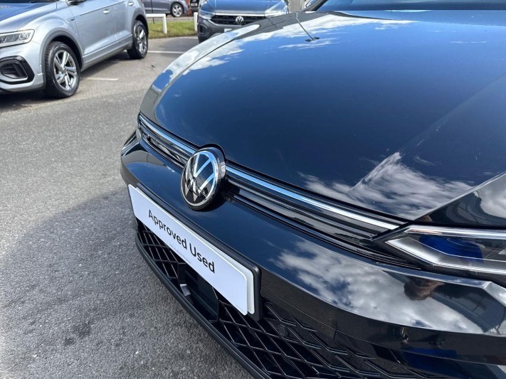 2025 (25) VOLKSWAGEN GOLF 1.5 TSI 150 R-Line 5dr 5736168