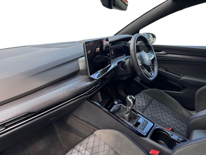 2025 (25) VOLKSWAGEN GOLF 1.5 TSI 150 R-Line 5dr