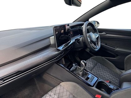 2025 (25) VOLKSWAGEN GOLF 1.5 TSI 150 R-Line 5dr