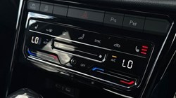 2025 (75) VOLKSWAGEN T-ROC 1.5 TSI R-Line 5dr DSG 5701267
