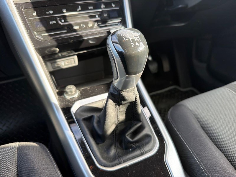 2022 (72) VOLKSWAGEN T-ROC 1.0 TSI Life 5dr 5710341