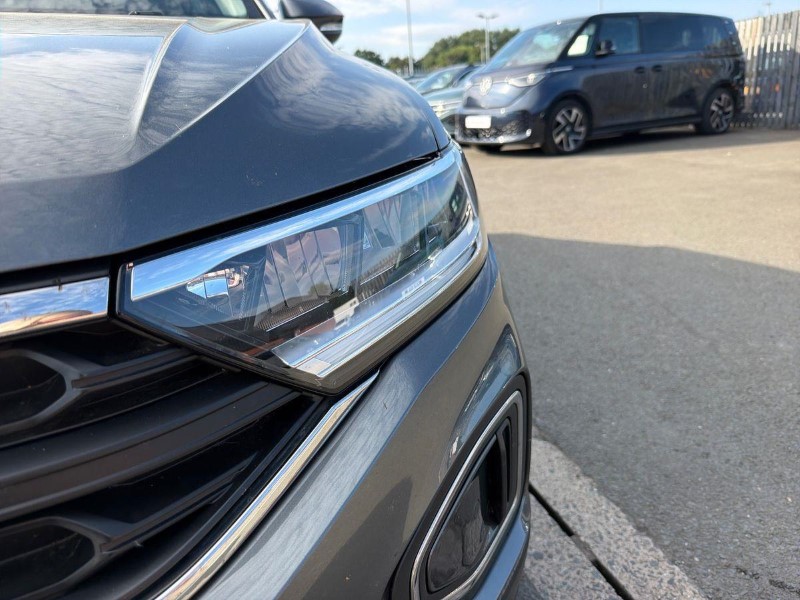 2022 (72) VOLKSWAGEN T-ROC 1.0 TSI Life 5dr 5710319