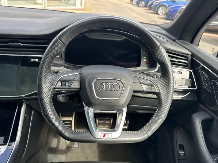 2020 (69) AUDI Q7 45 TDI Quattro Black Edition 5dr Tiptronic 5701941
