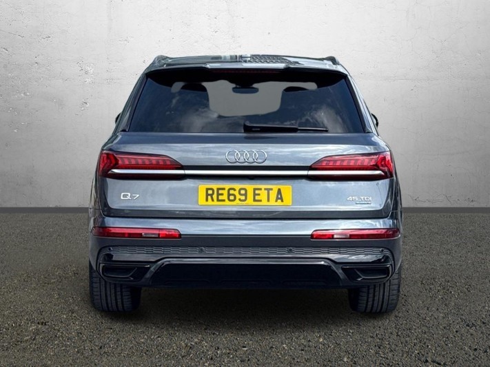 2020 (69) AUDI Q7 45 TDI Quattro Black Edition 5dr Tiptronic 5701930