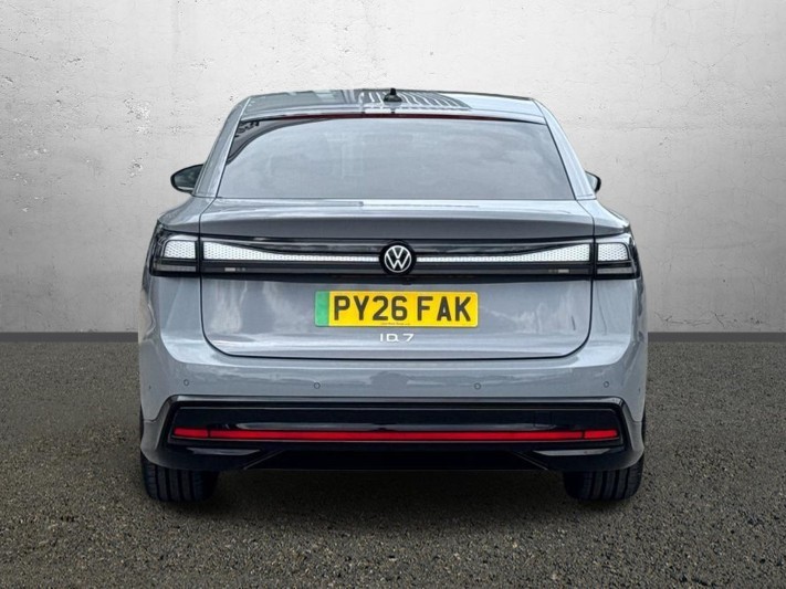 2026 (26) VOLKSWAGEN ID.7 210kW Match Pro Plus 77kWh 5dr Auto 5759324