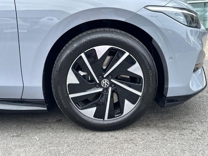 2026 (26) VOLKSWAGEN ID.7 210kW Match Pro Plus 77kWh 5dr Auto 5759320