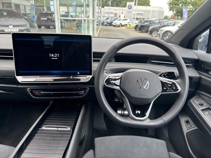 2026 (26) VOLKSWAGEN ID.7 210kW Match Pro Plus 77kWh 5dr Auto 5759339
