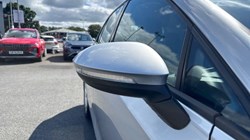 2021 (71) VOLKSWAGEN GOLF 1.5 eTSI 150 Life 5dr DSG 5700441