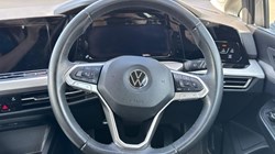 2021 (71) VOLKSWAGEN GOLF 1.5 eTSI 150 Life 5dr DSG 5700411