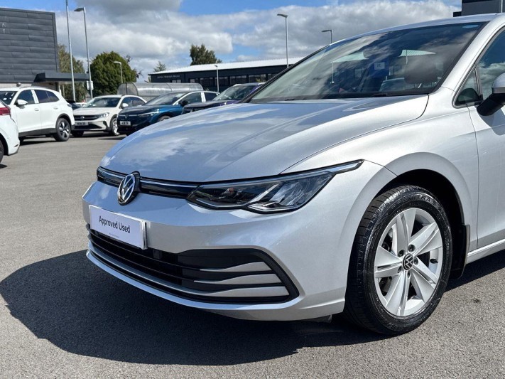 2021 (71) VOLKSWAGEN GOLF 1.5 eTSI 150 Life 5dr DSG 5700435