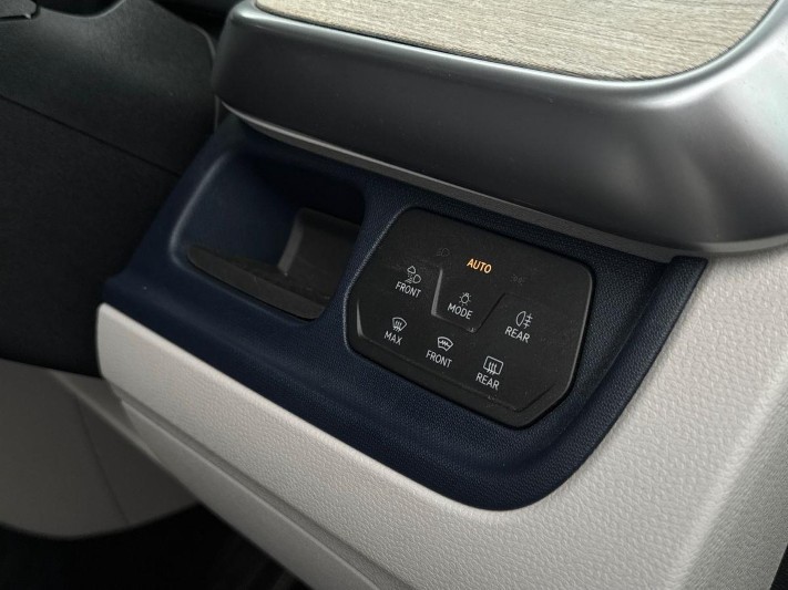 2023 (73) VOLKSWAGEN ID. BUZZ 150kW Style Pro 77kWh 5dr Auto 5862924