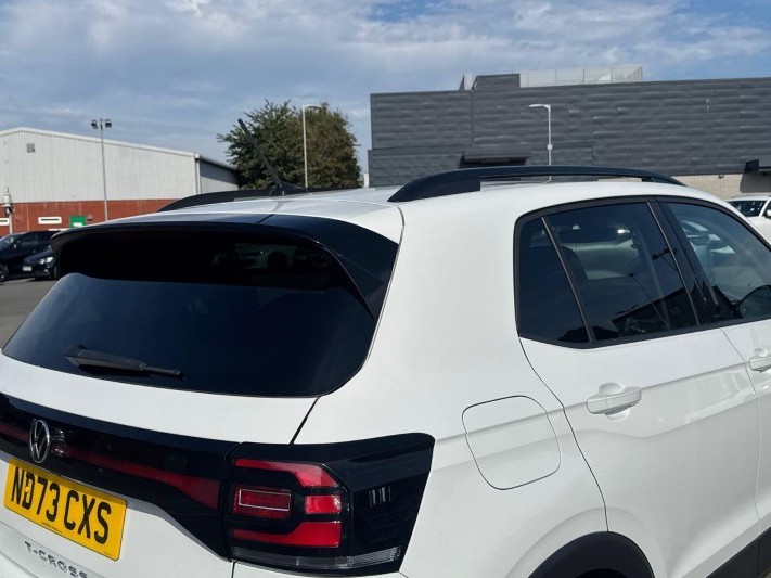 2023 (73) VOLKSWAGEN T-CROSS 1.0 TSI 110 Black Edition 5dr DSG 5703969