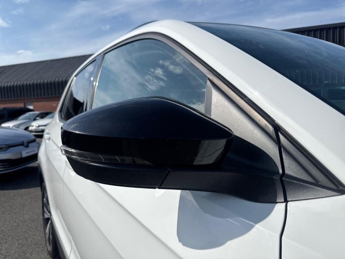 2023 (73) VOLKSWAGEN T-CROSS 1.0 TSI 110 Black Edition 5dr DSG 5703979