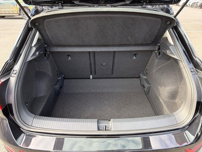 2022 (72) VOLKSWAGEN T-ROC 1.0 TSI Life 5dr 5719383