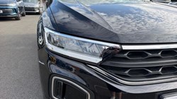 2022 (72) VOLKSWAGEN T-ROC 1.0 TSI Life 5dr 5719384