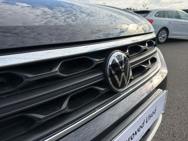 2022 (72) VOLKSWAGEN T-ROC 1.0 TSI Life 5dr 5719385
