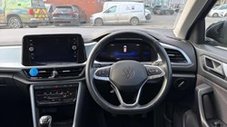 2022 (72) VOLKSWAGEN T-ROC 1.0 TSI Life 5dr 5719373
