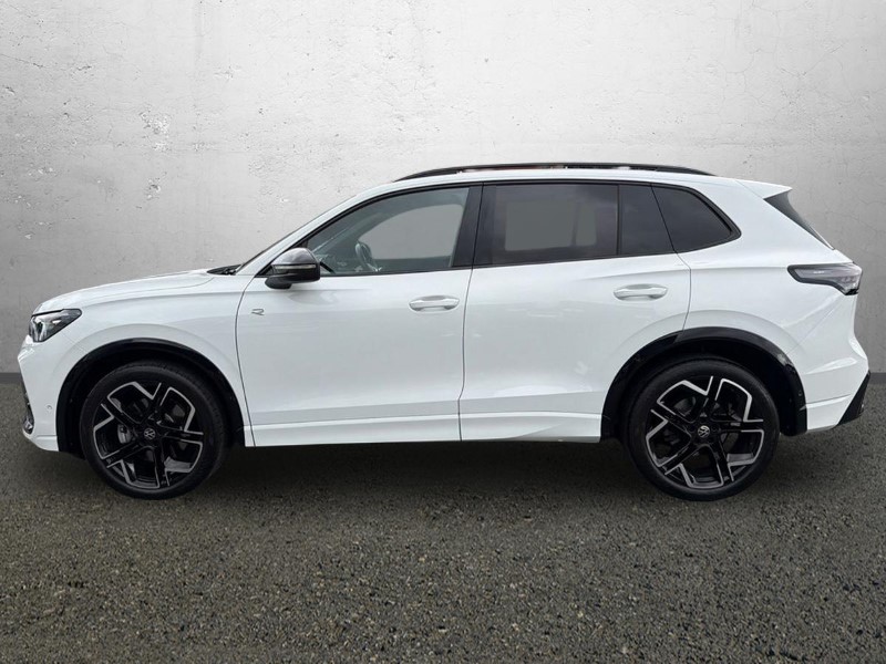 2025 (74) VOLKSWAGEN TIGUAN 2.0 TDI R-Line 5dr DSG 5715963