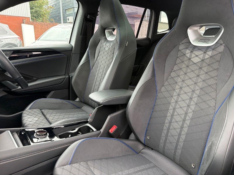 2025 (74) VOLKSWAGEN TIGUAN 2.0 TDI R-Line 5dr DSG 5715987