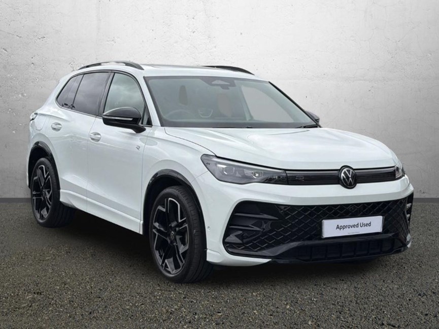 2025 (74) VOLKSWAGEN TIGUAN 2.0 TDI R-Line 5dr DSG