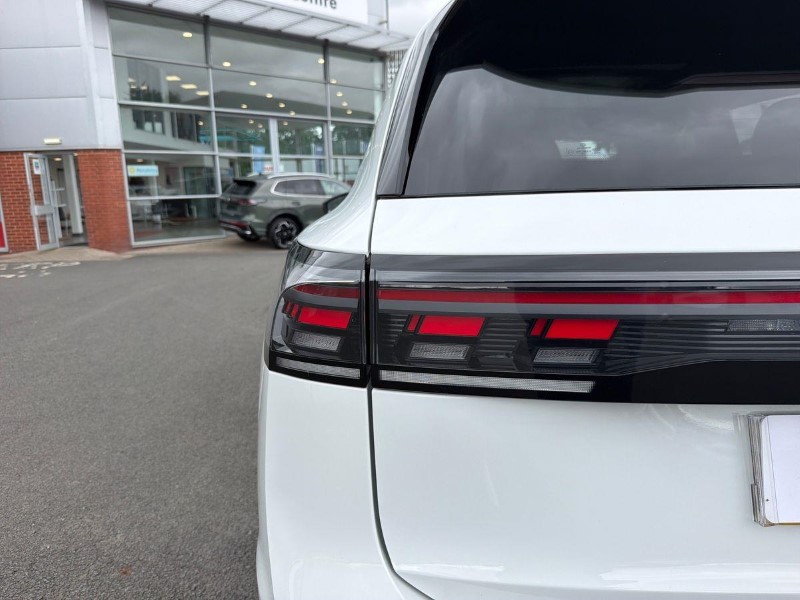 2025 (74) VOLKSWAGEN TIGUAN 2.0 TDI R-Line 5dr DSG 5715991