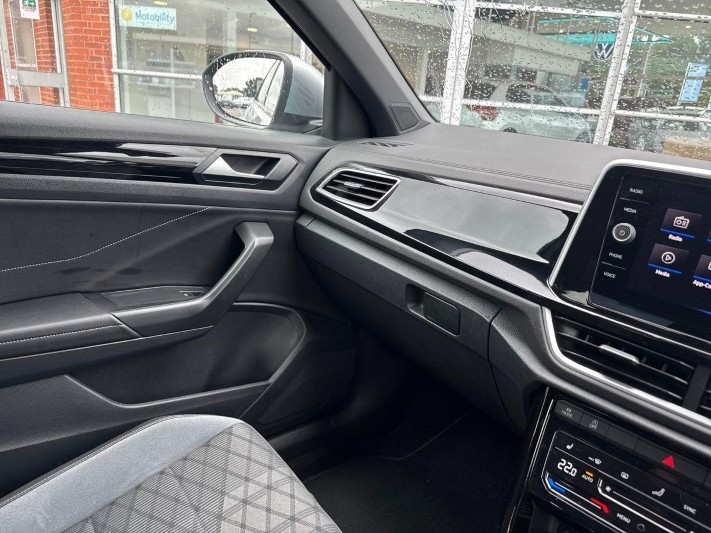 2023 (72) VOLKSWAGEN T-ROC 1.5 TSI R-Line 5dr DSG 5721676