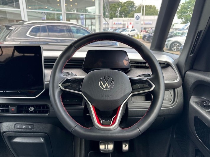 2025 (75) VOLKSWAGEN ID. BUZZ 250kW GTX Pro 86kWh 5dr 4MOTION LWB Auto [7 Seat] 5736401