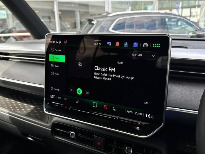 2025 (75) VOLKSWAGEN ID. BUZZ 250kW GTX Pro 86kWh 5dr 4MOTION LWB Auto [7 Seat] 5736409