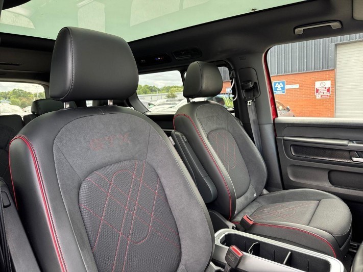 2025 (75) VOLKSWAGEN ID. BUZZ 250kW GTX Pro 86kWh 5dr 4MOTION LWB Auto [7 Seat] 5736400
