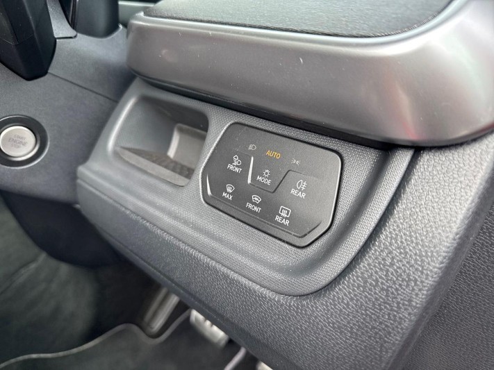 2025 (75) VOLKSWAGEN ID. BUZZ 250kW GTX Pro 86kWh 5dr 4MOTION LWB Auto [7 Seat] 5736447
