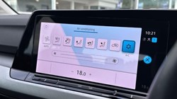 2024 (24) VOLKSWAGEN GOLF 1.5 TSI Life 5dr 5754768