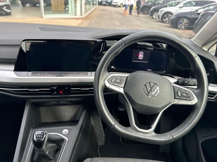 2024 (24) VOLKSWAGEN GOLF 1.5 TSI Life 5dr 5754763