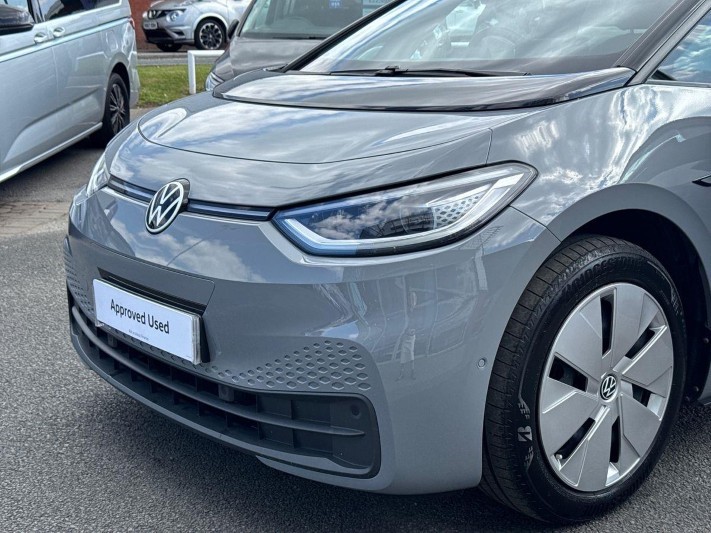 2023 (23) VOLKSWAGEN ID.3 107KW Family Pro 58kWh 5dr Auto 5744713