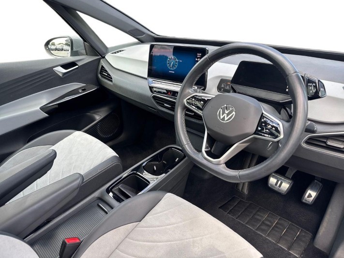 2023 (23) VOLKSWAGEN ID.3 107KW Family Pro 58kWh 5dr Auto 5744675
