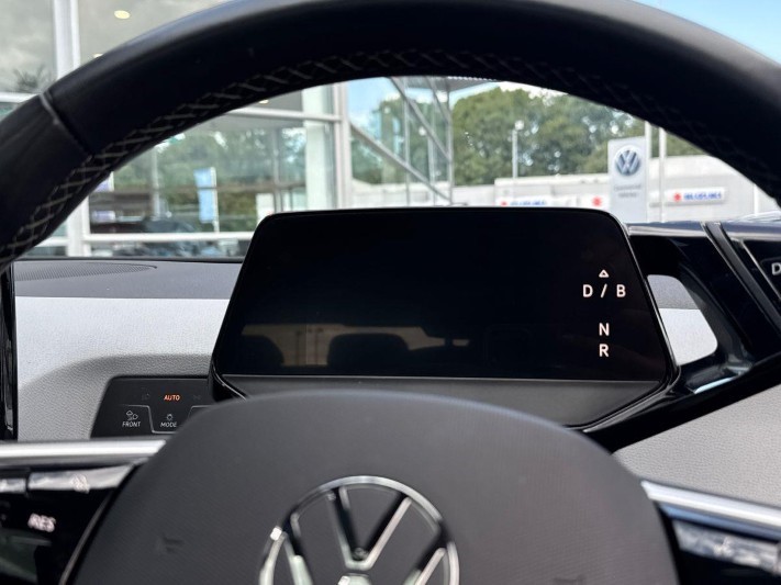 2023 (23) VOLKSWAGEN ID.3 107KW Family Pro 58kWh 5dr Auto 5744692