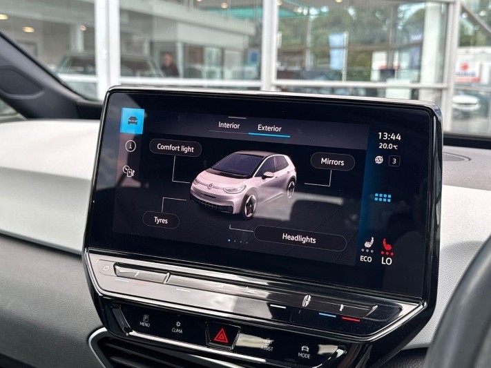 2023 (23) VOLKSWAGEN ID.3 107KW Family Pro 58kWh 5dr Auto 5744737