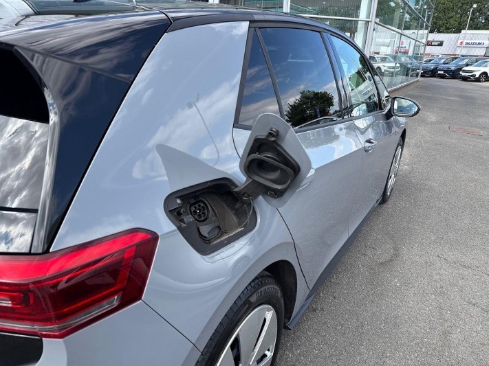 2023 (23) VOLKSWAGEN ID.3 107KW Family Pro 58kWh 5dr Auto 5744722